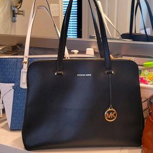 Never worn Michael Kors Bag